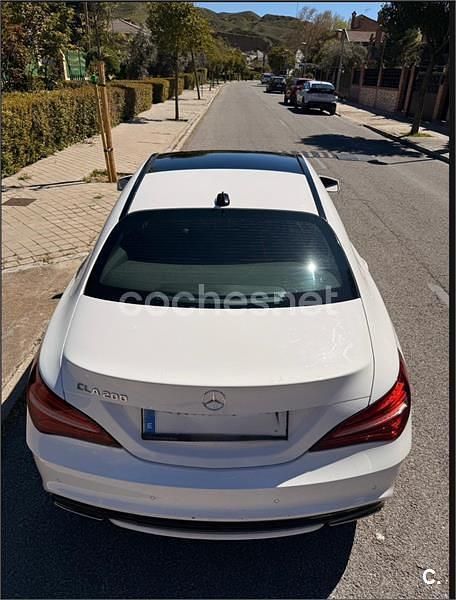Usado Mercedes CLA200 156 CV (114 kW) 2019 Blanco Berlina