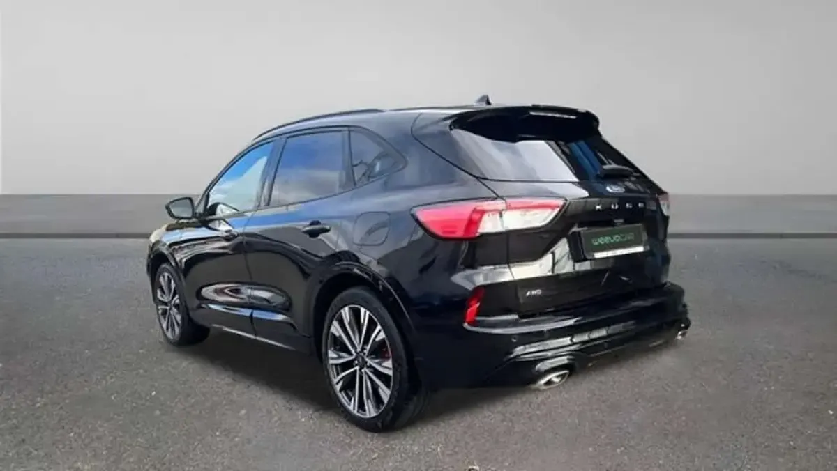 Usado Ford Kuga ST-Line X 190 CV (139 kW) 2021 Negro SUV