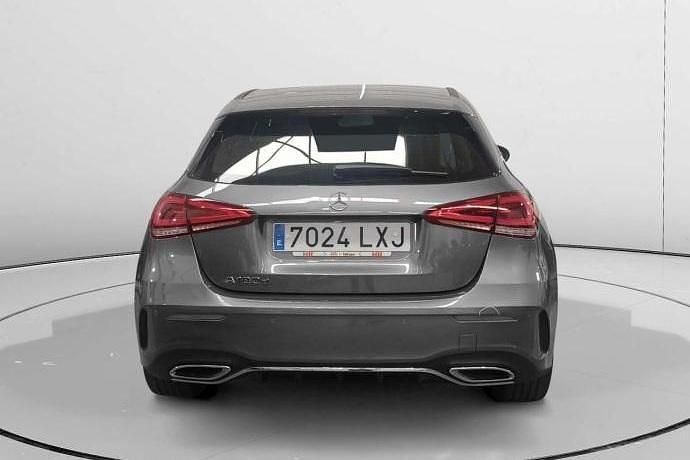 Usado Mercedes A180 116 CV (85 kW) 2022