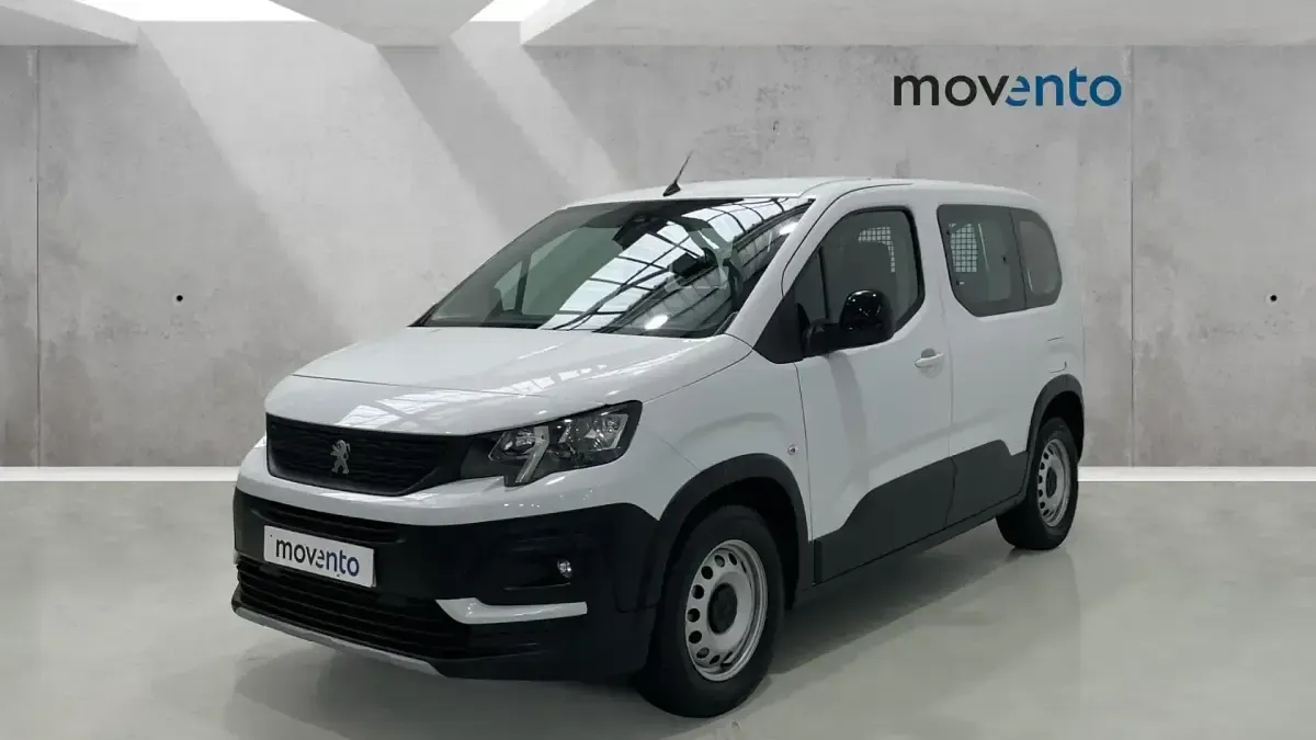 Usado Peugeot Rifter Business-Line 102 CV (75 kW) 2023 Blanco Monovolumen