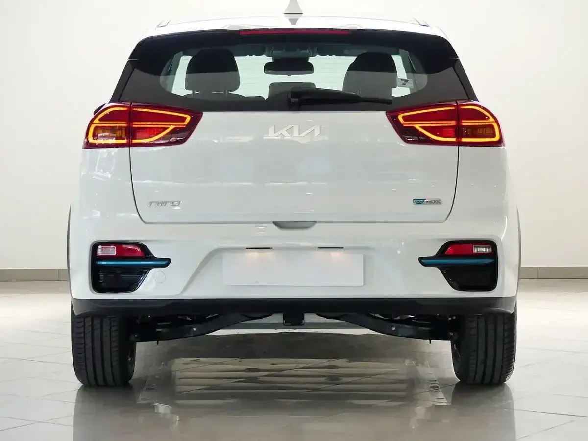 Usado Kia e-Niro 100 kW (136 CV) 2022 Blanco SUV