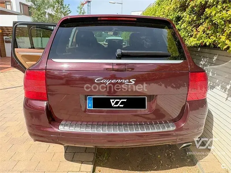 Usado Porsche Cayenne S 340 CV (250 kW) 2006 Granate SUV
