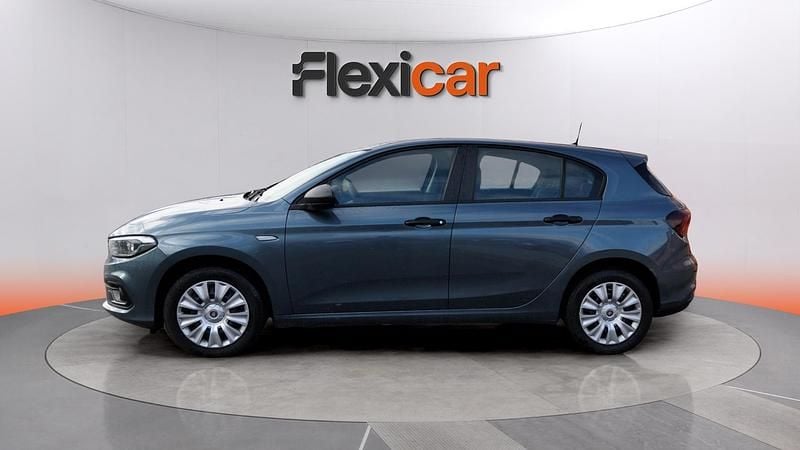 Usado Fiat Tipo 131 CV (96 kW) 2024 Gris Berlina