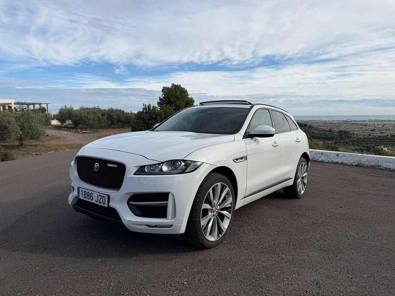 Usado Jaguar F-Pace R-Sport 180 CV (132 kW) 2017 Blanco SUV