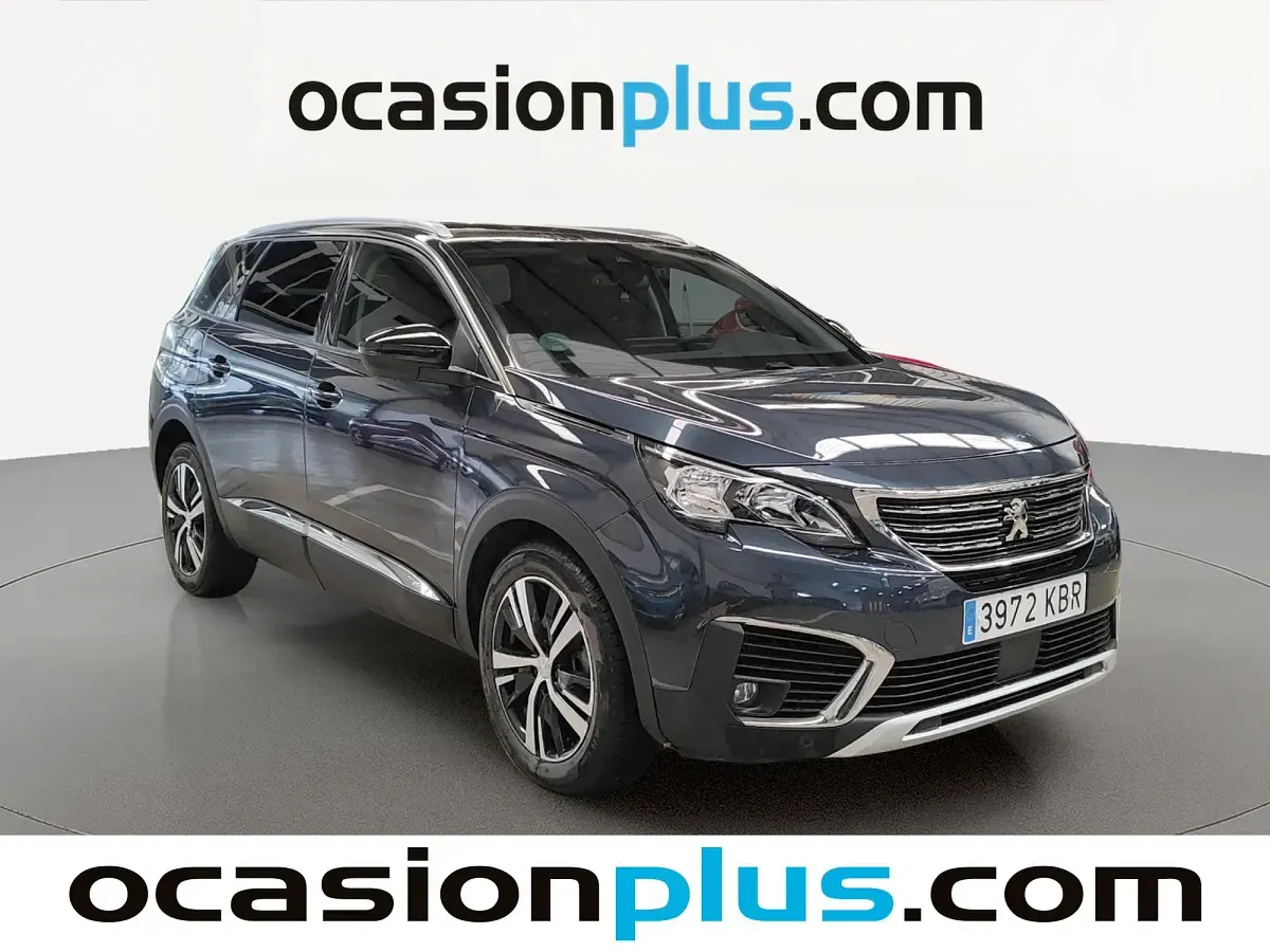 Usado Peugeot 5008 Allure 131 CV (96 kW) 2017 Negro SUV
