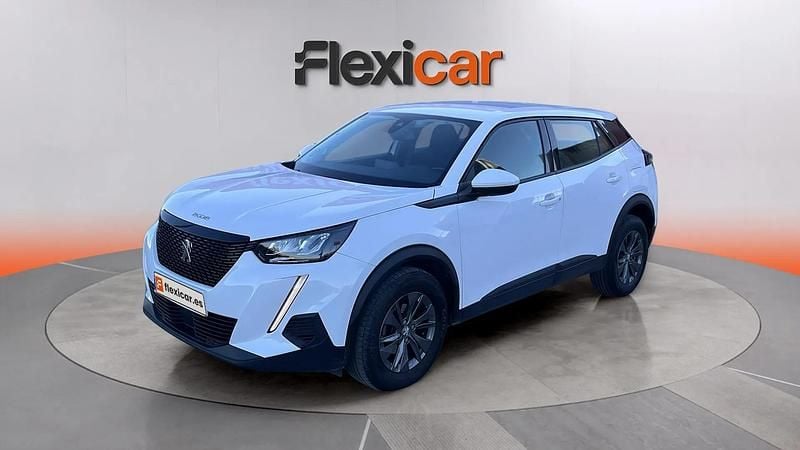 Usado Peugeot 2008 Active 110 CV (80 kW) 2021 Blanco SUV