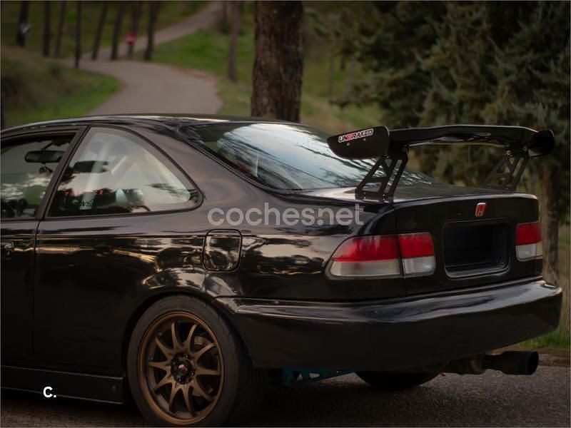 Usado Honda Civic SR 125 CV (91 kW) 1998 Negro Coupe