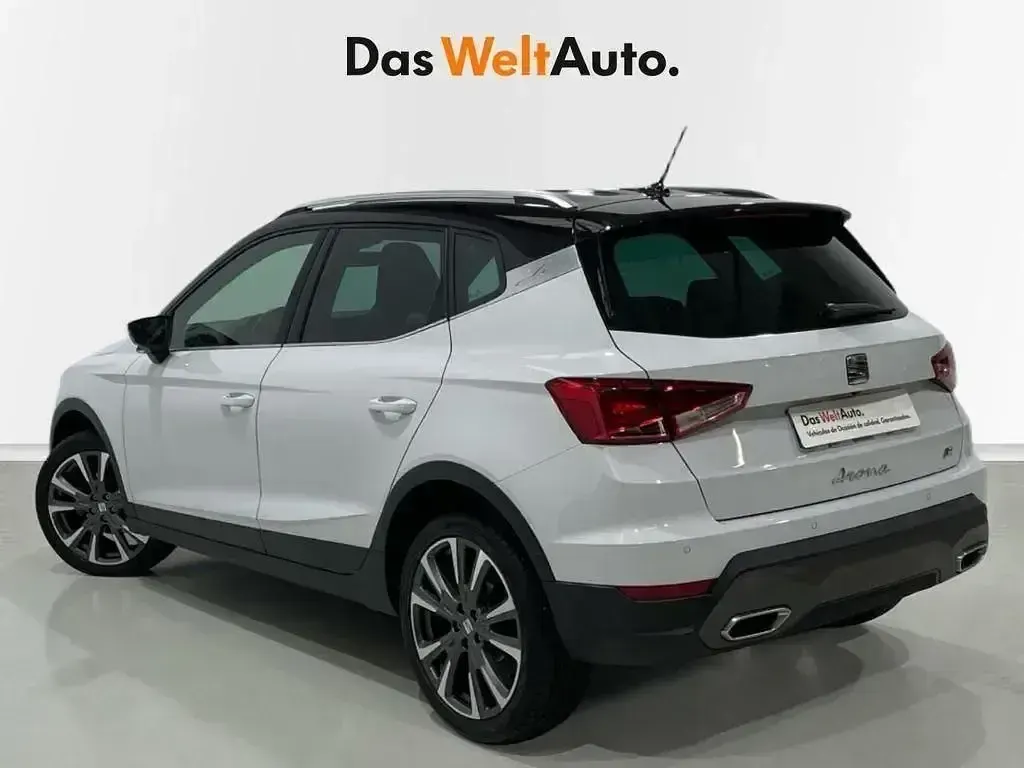 Usado Seat Arona FR 150 CV (110 kW) 2024 Blanco SUV