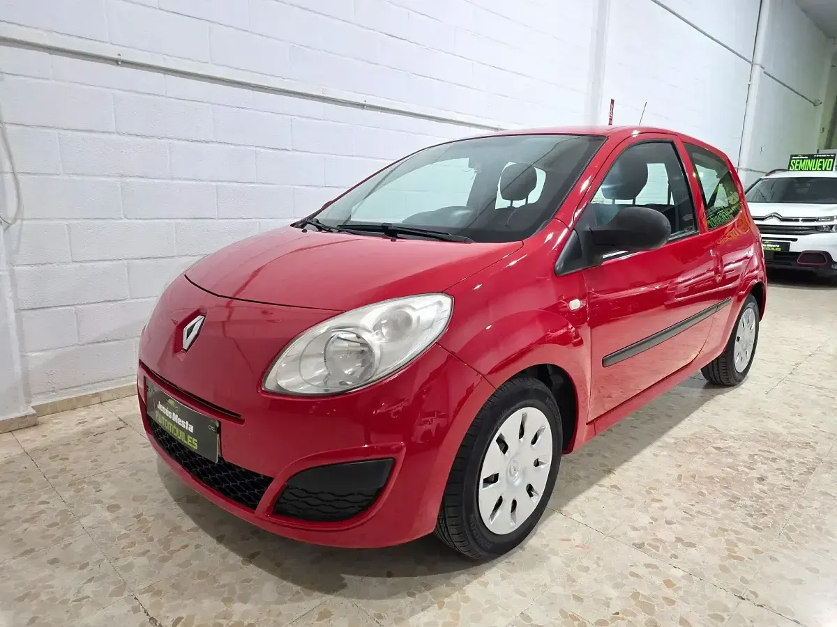 Käytetty Renault Twingo Authentique 76 HP (55 kW) 2010 Viistoperä