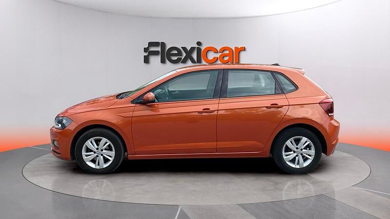 Usado VW Polo Advance 95 CV (69 kW) 2018 Naranja Utilitario