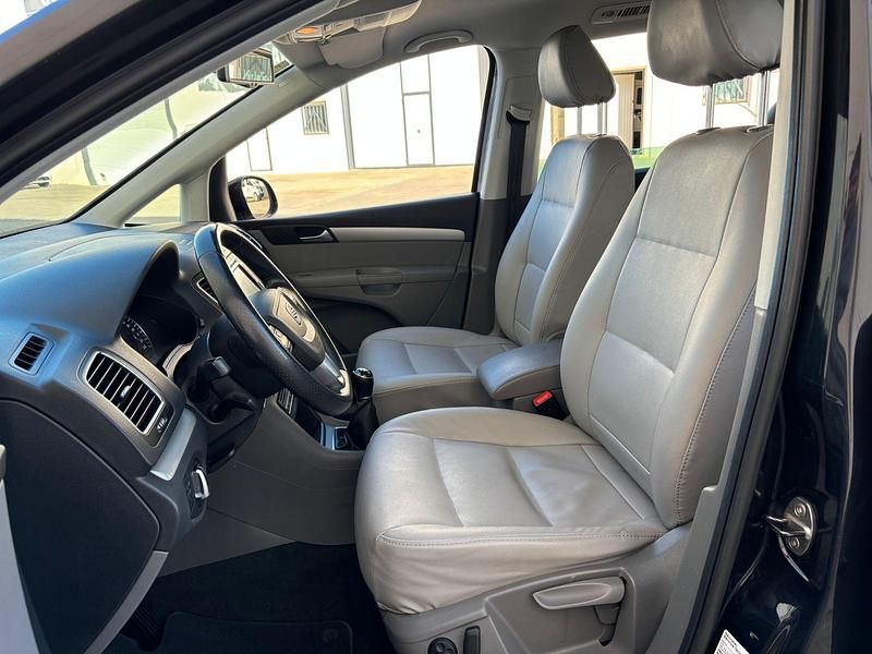 Usado Seat Alhambra Ecomotive 140 CV (102 kW) 2012 Negro Monovolumen