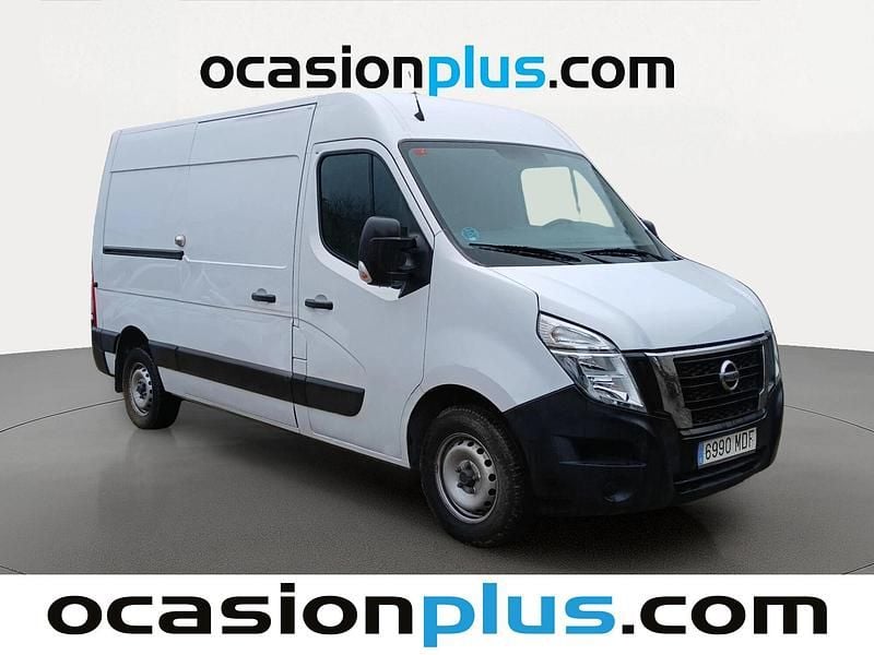 Usado Nissan Interstar 135 HP (99 kW) 2023 Branco Van