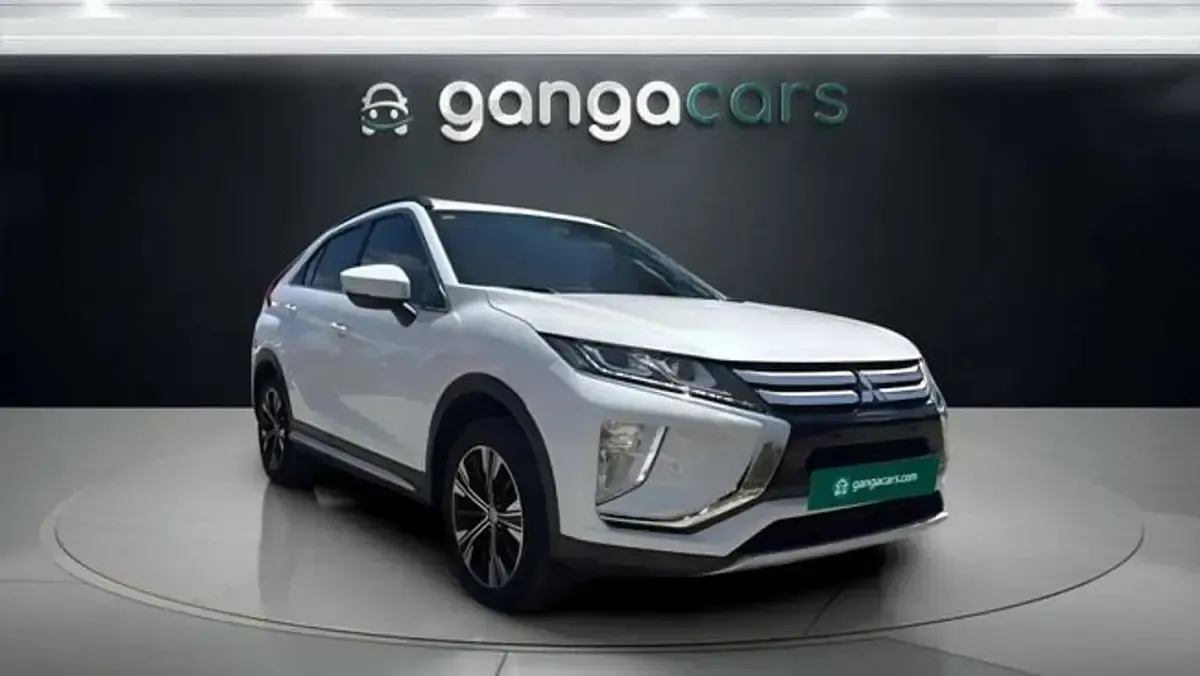 Usado Mitsubishi Eclipse Cross Motion 163 CV (119 kW) 2021 Blanco SUV