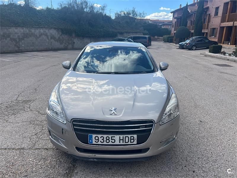 Usado Peugeot 508 Active 112 CV (82 kW) 2011 Beige Berlina