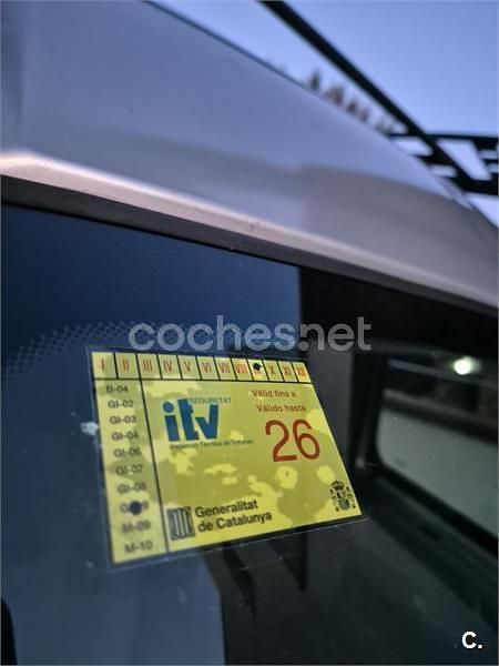 Usado Renault Kangoo Expression 85 CV (62 kW) 2009 Gris / plata Familiar