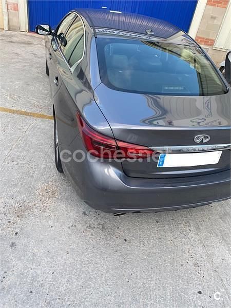 Usado Infiniti Q50 Premium 170 CV (125 kW) 2017 Gris / plata Berlina