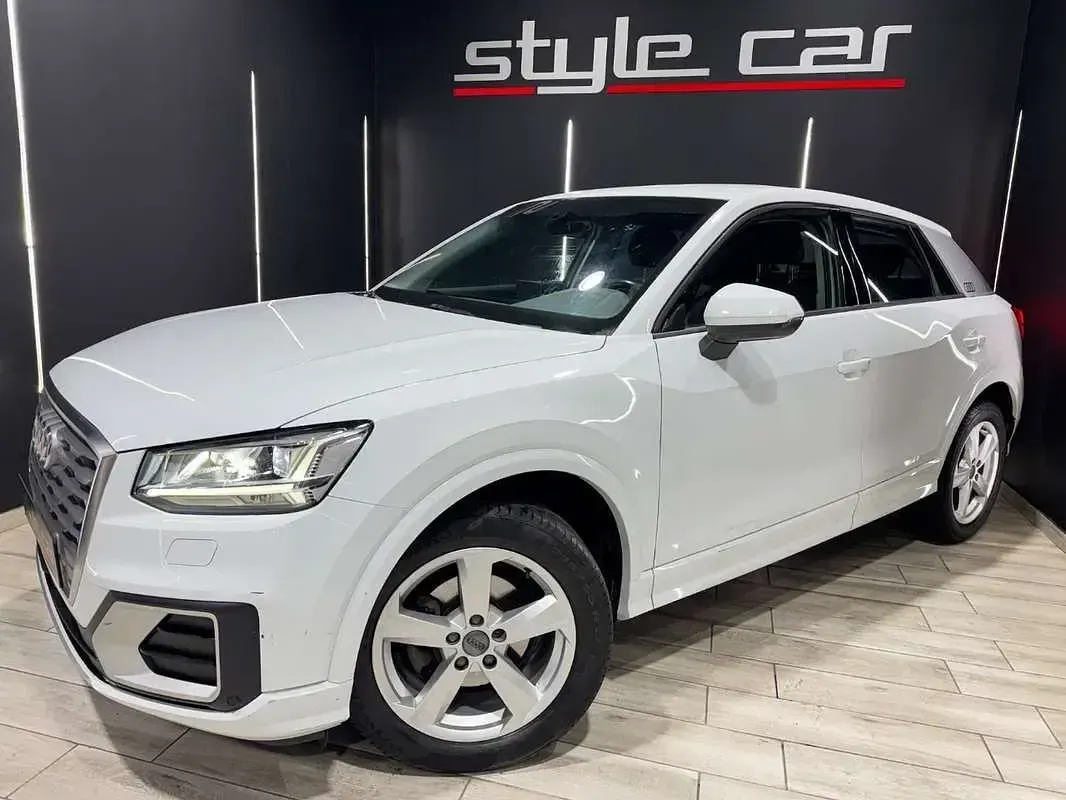 Usado Audi Q2 Advanced Plus 116 CV (85 kW) 2020 Blanco SUV