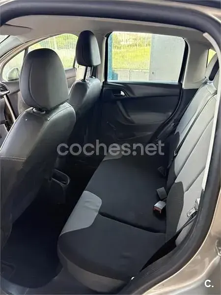 Usado Citroën C3 70 CV (51 kW) 2011 Beige Berlina