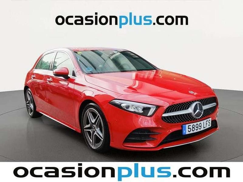 Usado Mercedes A180 116 HP (85 kW) 2020 Vermelho Citadino
