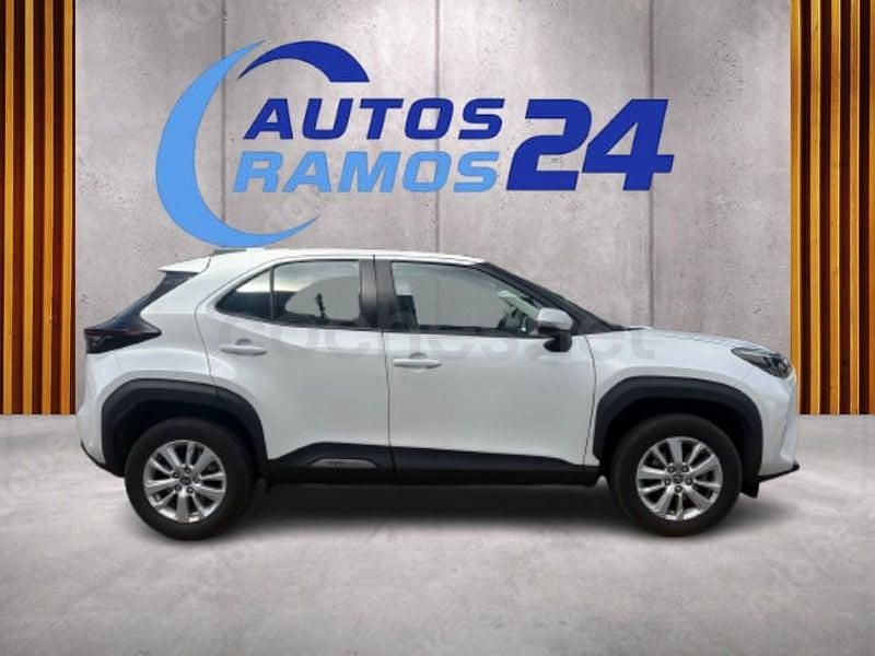 Usado Toyota Yaris Cross Active 116 CV (85 kW) 2022 Blanco SUV