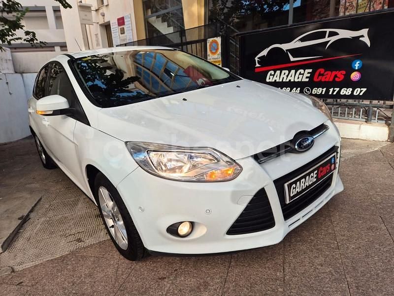 Blanco Usado 2014 Ford Focus Trend Berlina | 8900 € (Precio justo) - Imagen 1/4