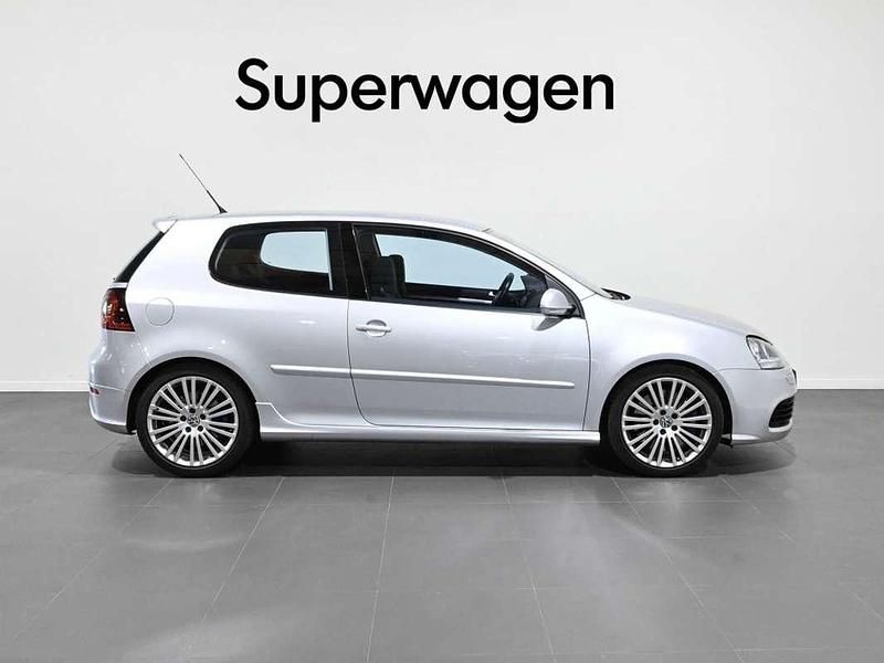 Usado VW Golf IV R 250 CV (183 kW) 2006 Gris Utilitario