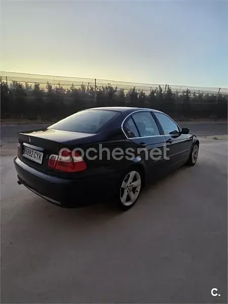 Usado BMW 318 143 CV (105 kW) 2004 Negro Berlina