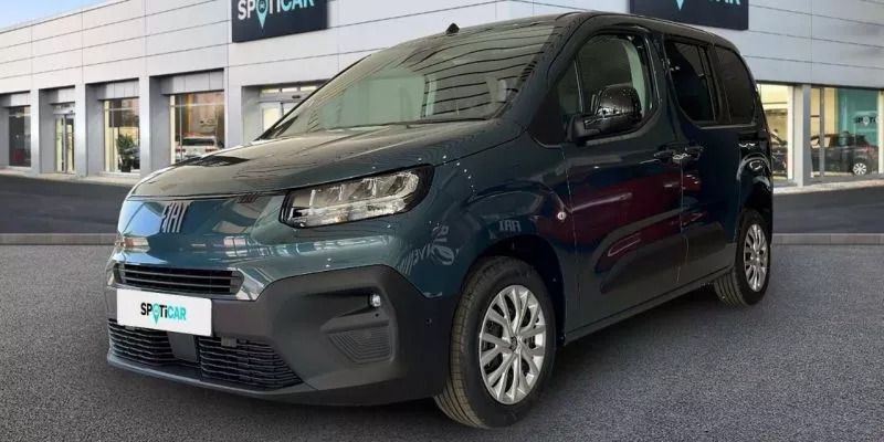 Azul Usado 2024 Fiat Doblò Monovolumen | 23.500 € (Caro) - Imagen 1/4