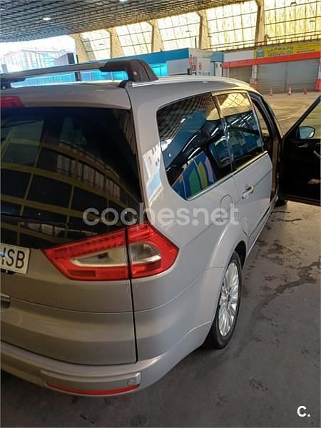 Usado Ford Galaxy Titanium 140 CV (102 kW) 2013 Beige Monovolumen