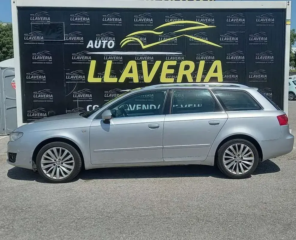 Usado Seat Exeo Style 120 CV (88 kW) 2012 Gris Familiar