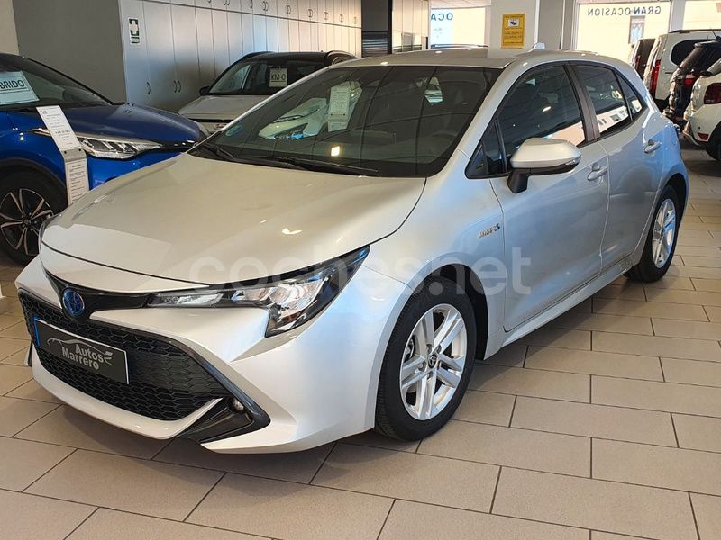 Gris / plata Usado 2023 Toyota Corolla Business Edition Berlina | 21.400 € (Precio justo) - Imagen 1/4