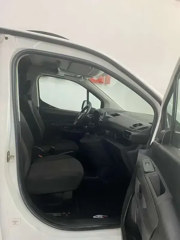 Usado Opel Combo S 99 CV (72 kW) 2020 Blanco Monovolumen