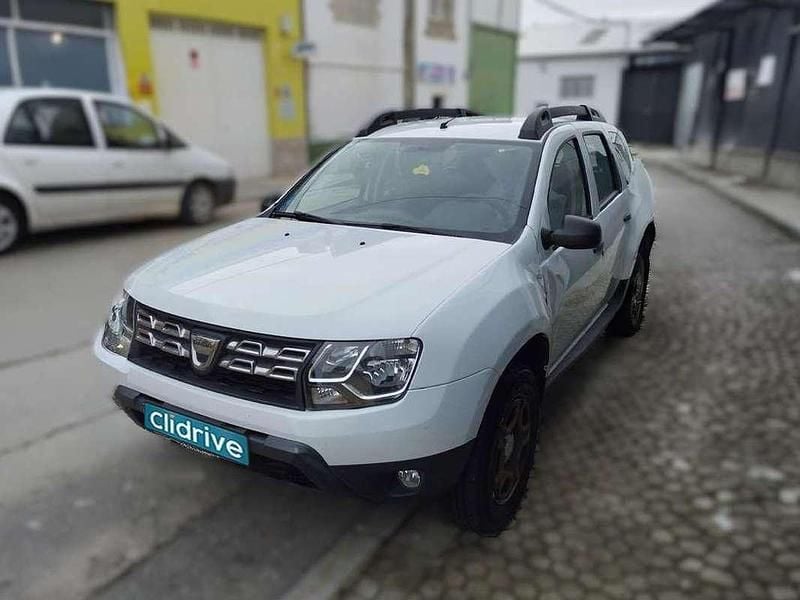 Usado Dacia Duster Ambiance 109 CV (80 kW) 2017 Blanco SUV
