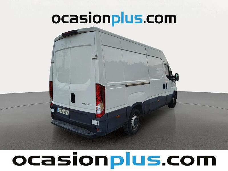 Usado Iveco Daily 156 CV (114 kW) 2022 Blanco Berlina