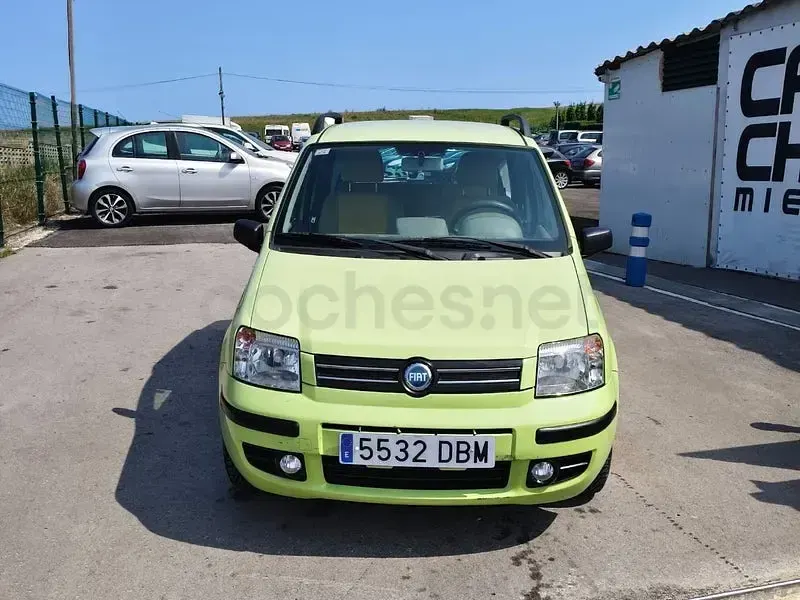 Usado Fiat Panda Dynamic 60 CV (44 kW) 2004 Verde Utilitario