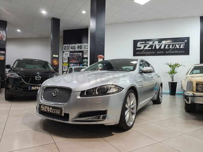 Usado Jaguar XF Premium Luxury 240 CV (176 kW) 2012 Gris / plata Berlina