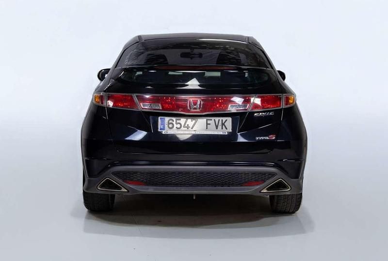 Usado Honda Civic Type S 140 CV (102 kW) 2007 Negro Utilitario