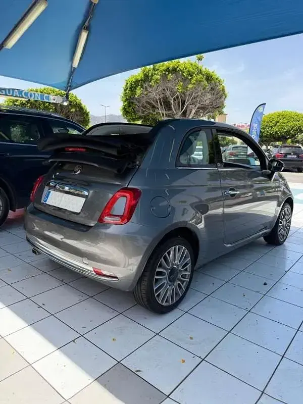 Usado Fiat 500C Lounge 69 CV (50 kW) 2018 Gris Descapotable