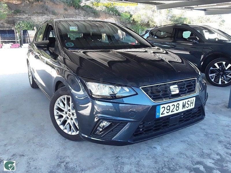Usado Seat Ibiza FR 115 CV (84 kW) 2024 Gris / plata Utilitario