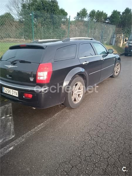 Usado Chrysler 300C Touring 193 CV (141 kW) 2006 Negro Familiar