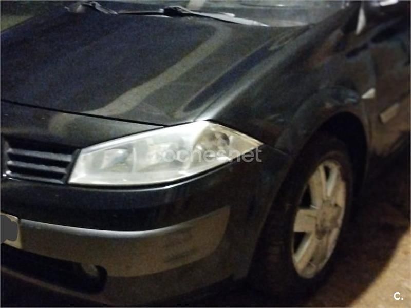 Usado Renault Mégane II Dynamique 120 CV (88 kW) 2004 Negro Berlina