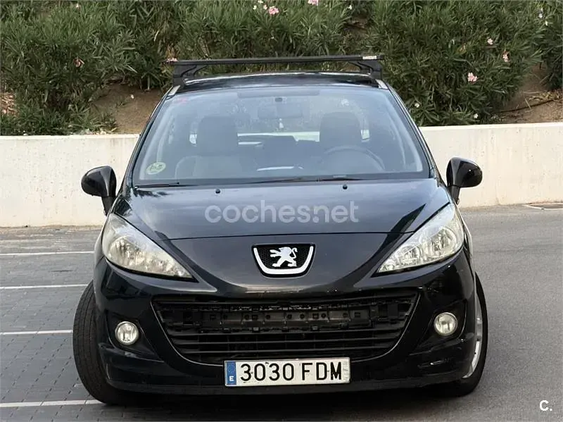 Usado Peugeot 207 Sport 90 CV (66 kW) 2007 Negro Berlina