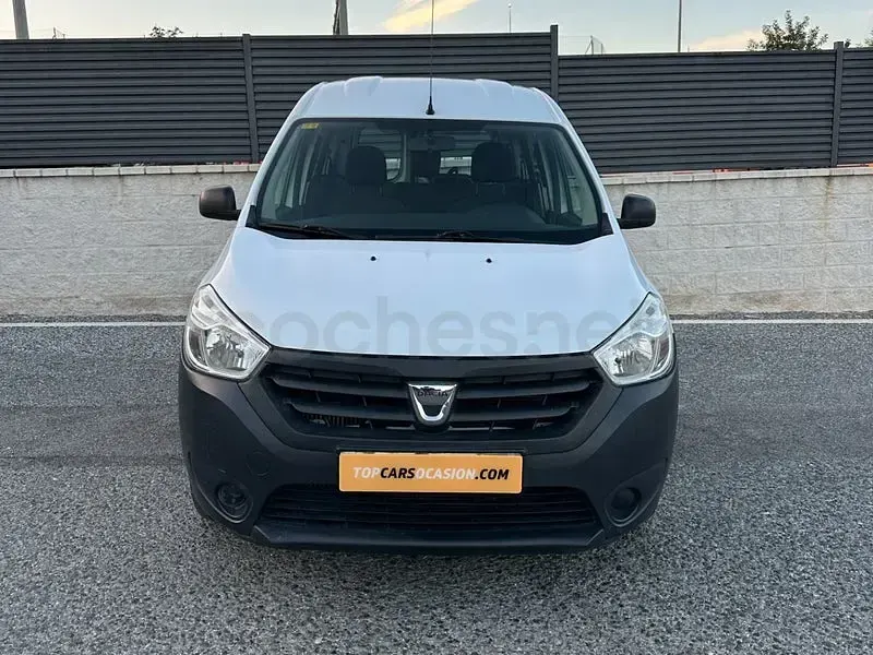 Usado Dacia Dokker 90 CV (66 kW) 2015 Blanco Monovolumen