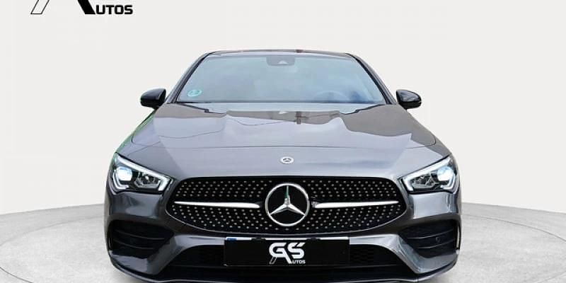 Usado Mercedes CLA200 150 CV (110 kW) 2023 Gris