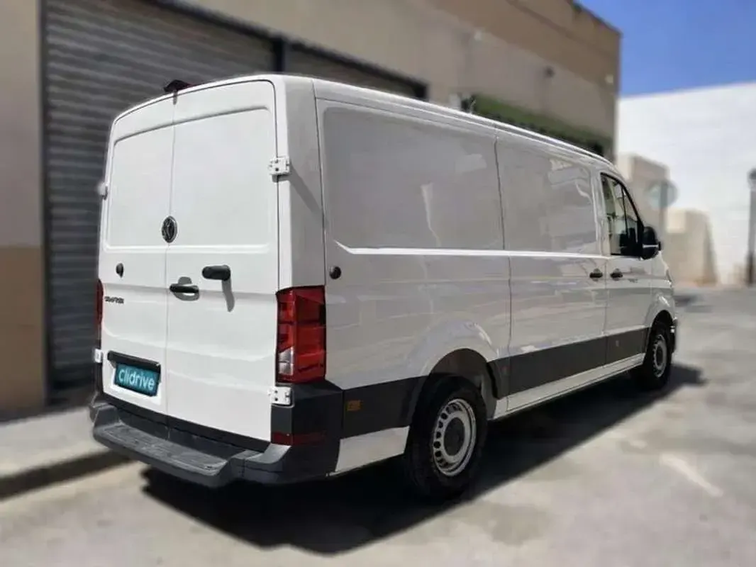 Usado VW Crafter 102 CV (75 kW) 2024 Blanco Van