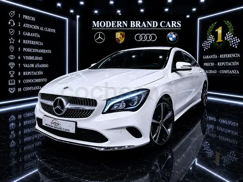 Usado Mercedes CLA200 Shooting Brake 136 CV (100 kW) 2018 Blanco Familiar
