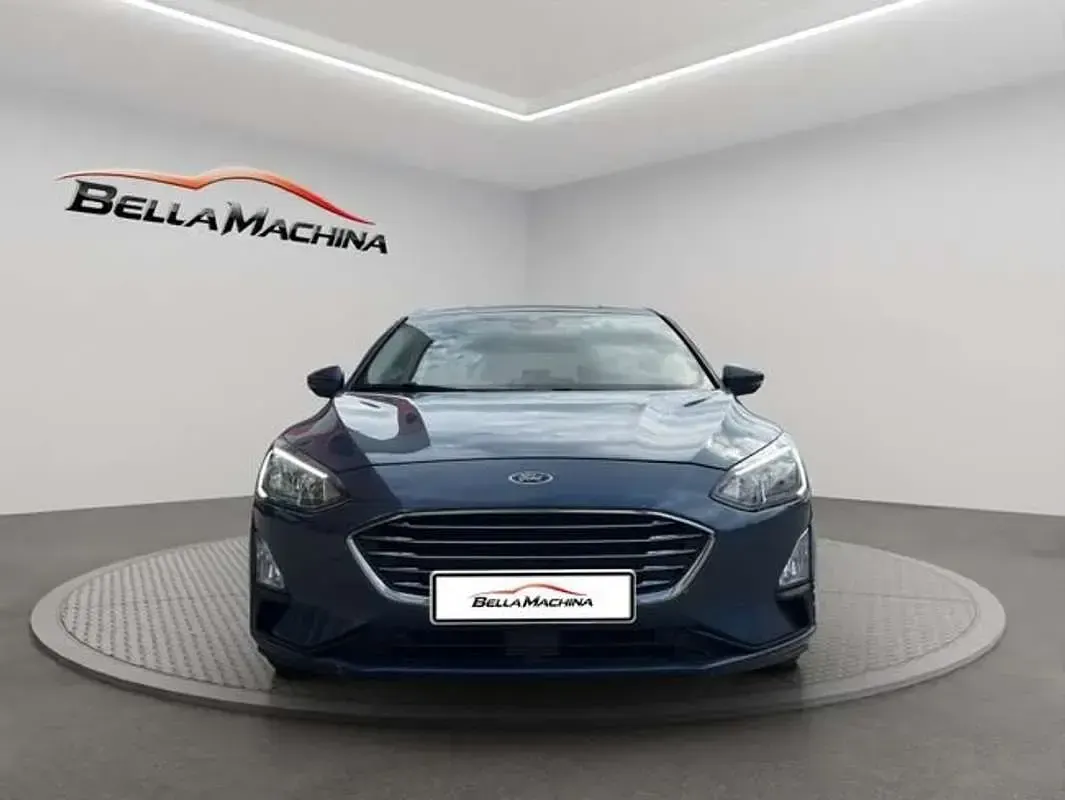 Usado Ford Focus Titanium 120 CV (88 kW) 2020 Negro Utilitario