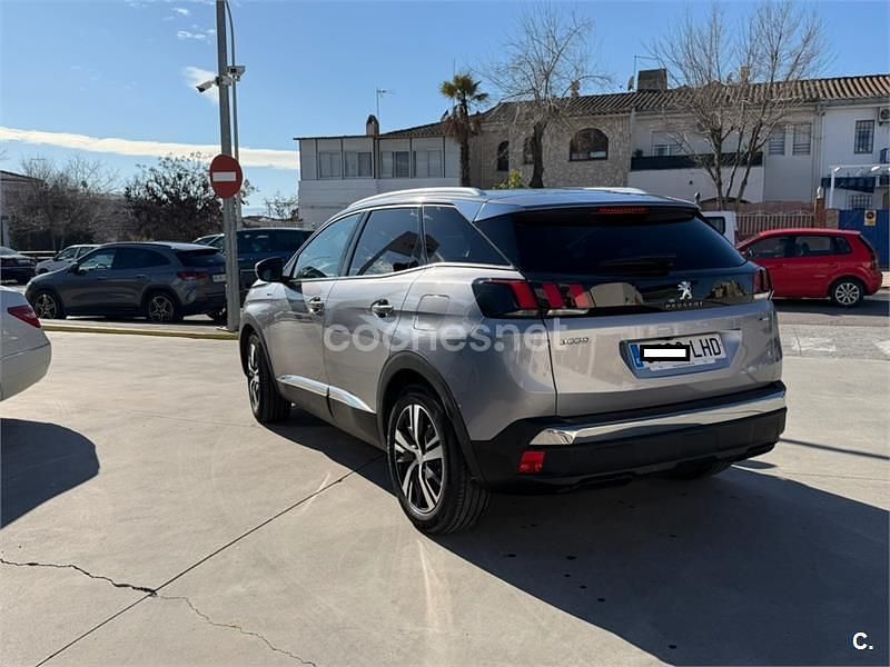 Usado Peugeot 3008 Allure 225 CV (165 kW) 2020 Gris / plata SUV