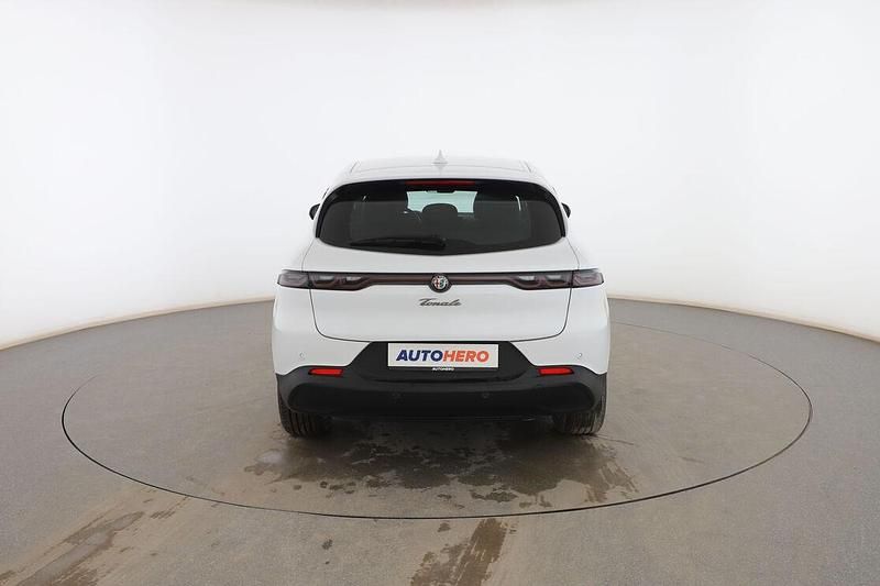 Usado Alfa Romeo Tonale Sprint 131 CV (96 kW) 2022 Blanco SUV