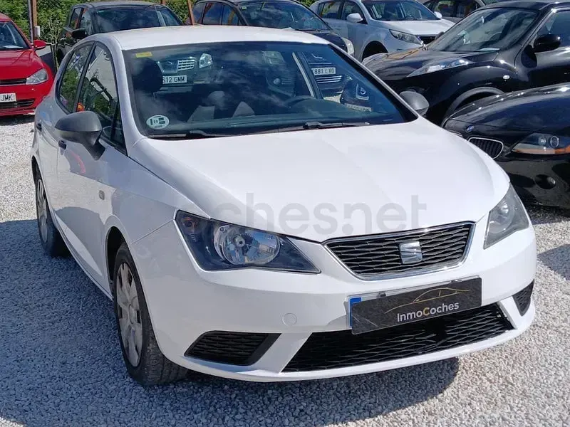 Usado Seat Ibiza Reference 90 CV (66 kW) 2015 Blanco Berlina
